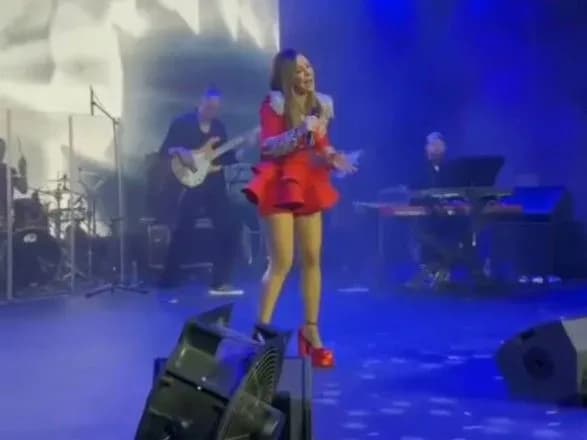 ani-lorak-vpershe-za-chas-povnomasshtabnoyi-viyni-zasvitilasya-na-publitsi