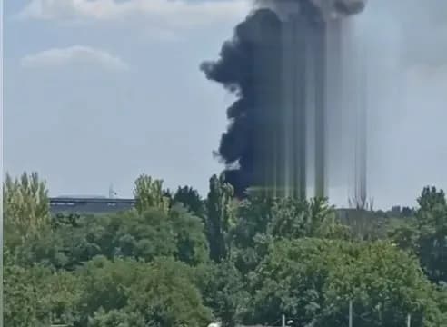 v-okupovanomu-donetsku-zapalala-vorozha-baza