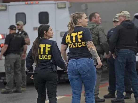 v-shtati-indiana-stalasya-strilyanina-u-tts-ye-zagibli-ta-poraneni