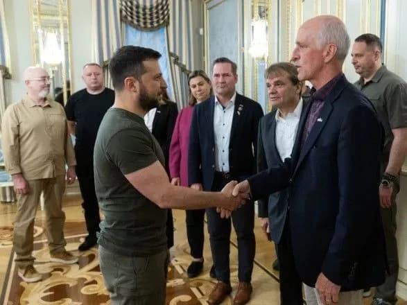 zelenskiy-u-kiyevi-zustrinetsya-z-delegatsiyeyu-palati-predstavnikiv-kongresu-ssha