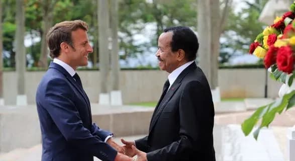 makron-pid-chas-poyizdki-do-kamerunu-zayaviv-scho-yizha-tse-zbroya-rosiyi