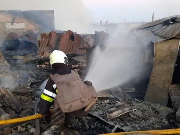 u-kharkovi-likviduvali-pozhezhu-navchalnogo-zakladu-dsns