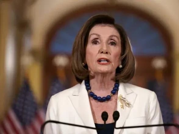 litak-pelosi-dosi-ne-podav-zapit-na-posadku-pered-ochikuvanim-vizitom-na-tayvan-reuters