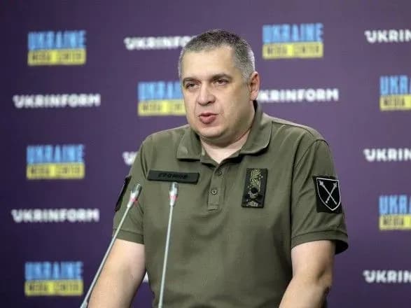 rosiyani-posilyuyut-pozitsiyi-na-khersonschini-schob-zmusiti-zsu-pereyti-do-oboroni