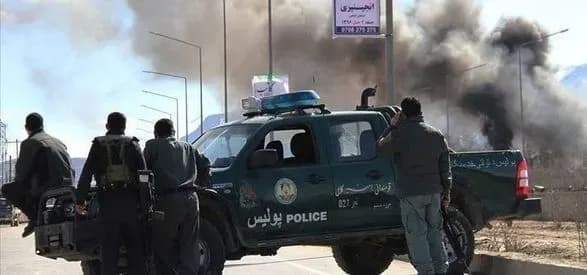 u-mecheti-kabula-stavsya-silniy-vibukh-27-lyudey-postrazhdali