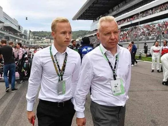 vidibraniy-trofey-seredniy-palets-ta-vimkneniy-gimn-yak-zminilosya-stavlennya-do-rosiyskikh-sportsmeniv-cherez-viynu-v-ukrayini