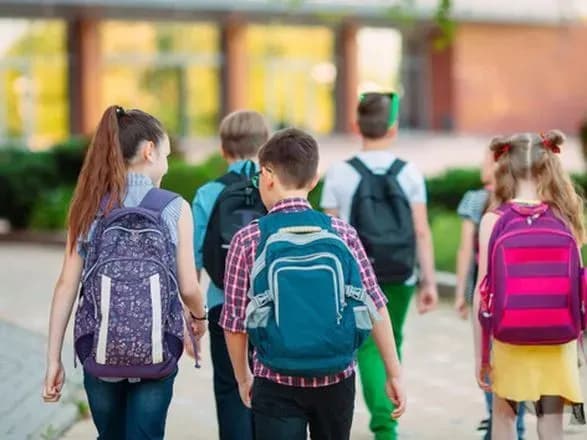 v-ukrayini-48-shkil-gotovi-do-navchannya-v-ochniy-abo-zmishaniy-formi-mon