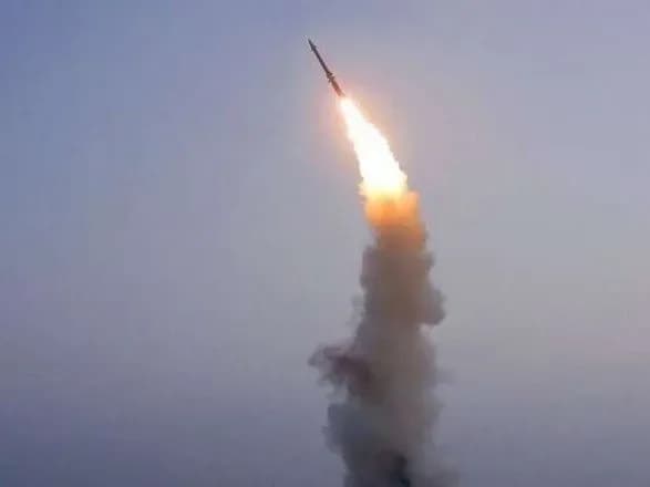 rashisti-dvichi-vdarili-raketami-po-kritichniy-infrastrukturi-khmelnichchini-informatsiya-schodo-postrazhdalikh-zyasovuyetsya