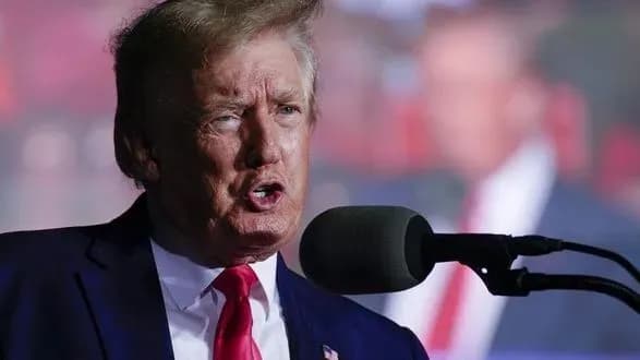 sud-rozporyadivsya-rozkriti-sudovi-dokumenti-pro-obshuk-trampa