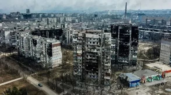 u-mariupoli-rashisti-pogrozhuyut-pozbaviti-batkivskikh-prav-tikh-khto-ne-vidvede-ditey-do-shkil-1-veresnya