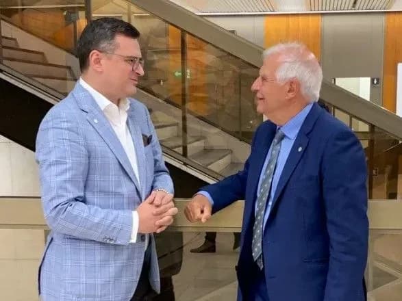 kuleba-zustrivsya-z-golovoyu-diplomatiyi-yes-obgovorili-pidtrimku-ukrayini-ta-protidiyu-agresiyi-rf