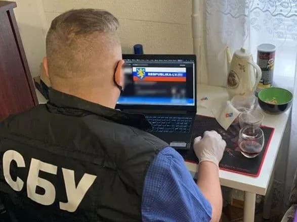 pratsyuvali-zi-lvova-na-boyovikiv-lnr-zablokovano-merezhu-agitatoriv