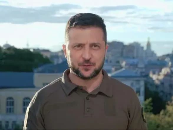 zelenskiy-zapisav-zvernennya-do-shkolyariv-ta-studentiv-do-1-veresnya