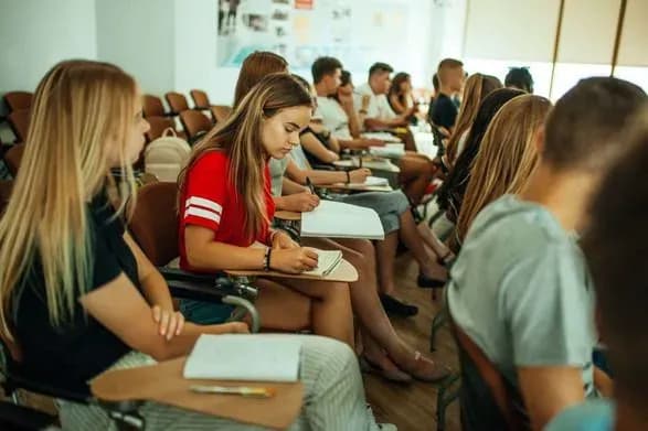 ukrayinskim-studentam-v-polschi-oplachuvatimut-navchannya-ta-zhitlo-yak-stati-uchasnikom-programi