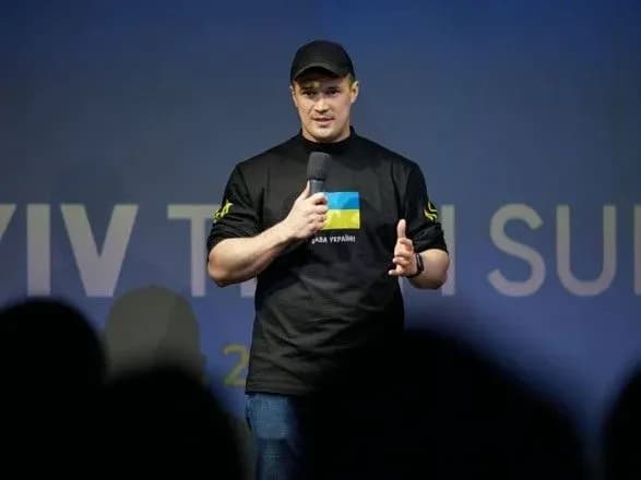 fedorov-khakaton-kyiv-tech-summit-obyednav-ponad-200-ukrayinskikh-it-spetsialistiv