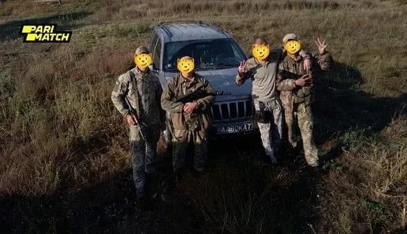 chotirikolisna-armiya-parimatch-vidpraviv-na-front-100-avtivok-dlya-zsu