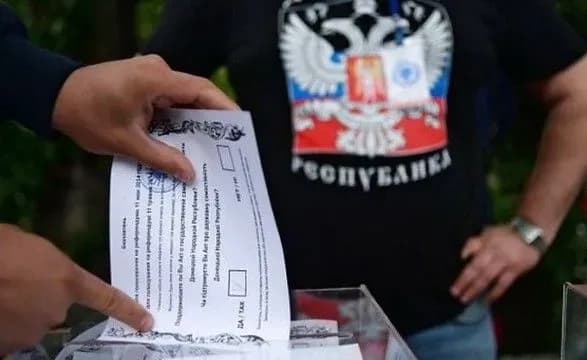 taka-nervova-reaktsiya-zaganyaye-v-glukhiy-kut-samu-rf-politologi-pro-mozhlivi-motivi-provedennya-psevdoreferendumiv-ta-yikh-naslidki-dlya-rosiyi