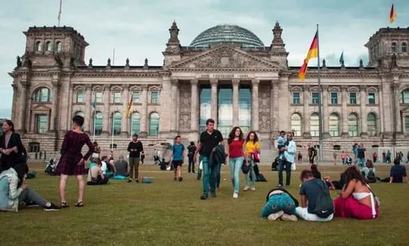 naselennya-nimechchini-dosyaglo-rekordnogo-rivnya-cherez-potik-ukrayintsiv