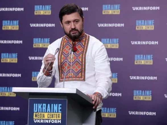 u-mariupoli-mozhut-mobilizuvati-10-tisyach-cholovikiv-mer