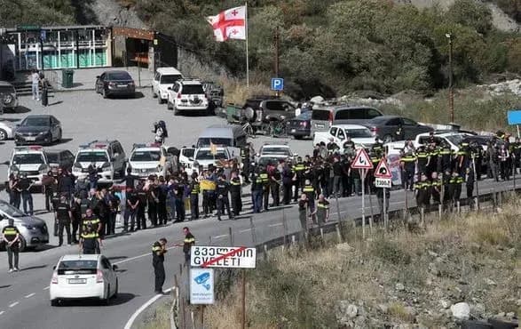 z-momentu-ogoloshennya-putinim-mobilizatsiyi-rosiyu-zalishilo-ponad-200-000-osib