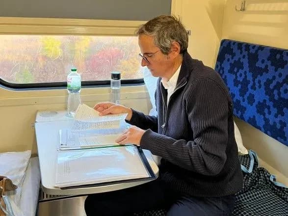 situatsiya-nesterpna-grossi-zaklikav-do-negaynikh-diy-schob-zakhistiti-zaes