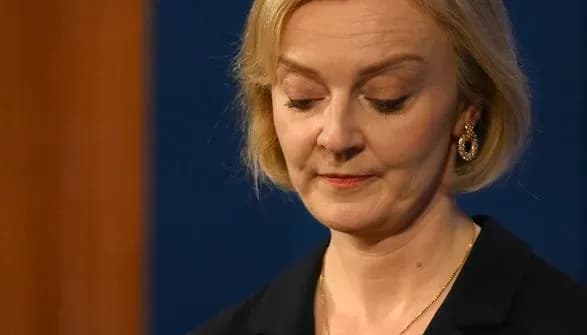 zanadto-daleko-nadto-shvidko-premyer-ministr-velikoyi-britaniyi-liz-trass-vibachilasya-za-ekonomichni-pomilki