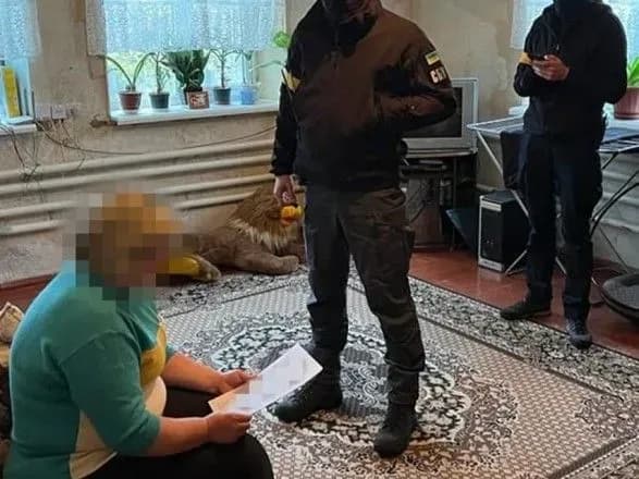 obikrala-odne-z-viddilen-ukrposhti-i-peredala-okupantam-mayzhe-2-mln-grn-zatrimano-poplichnitsyu-rf