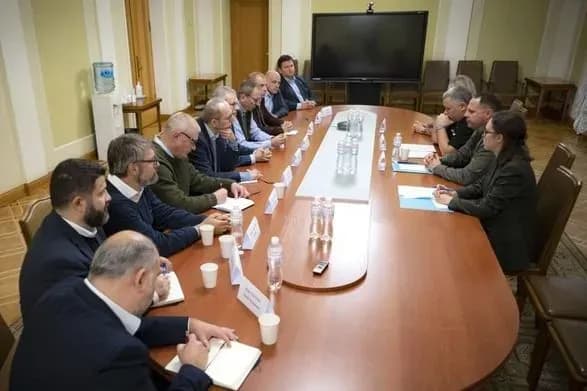 yermak-proviv-zustrich-z-grupoyu-glav-misiy-derzhav-chleniv-nato