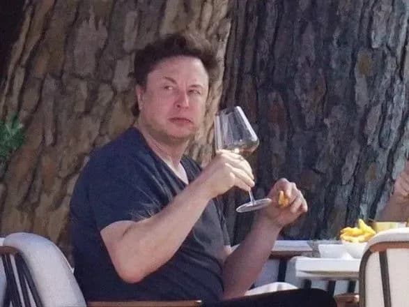 treba-ekonomiti-ilon-mask-skasuvav-bezkoshtovni-obidi-dlya-personalu-twitter