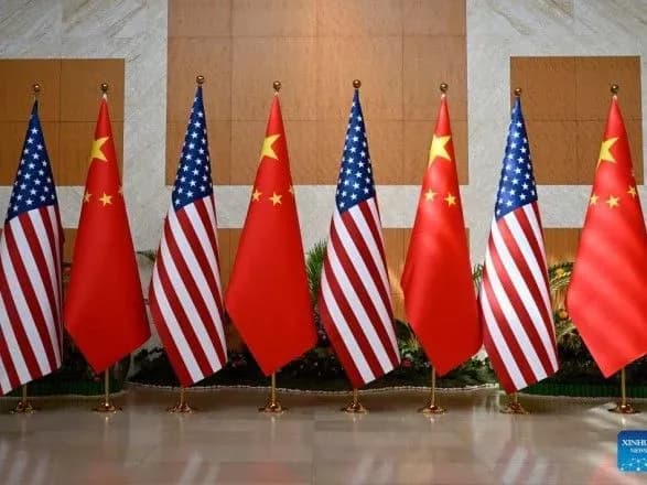 bayden-ta-si-tszinpin-zustrilisya-na-bali