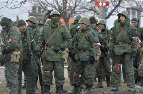 mobilizovanim-v-tak-zvaniy-lnr-vidayut-formu-zagiblikh-ta-poranenikh-ova