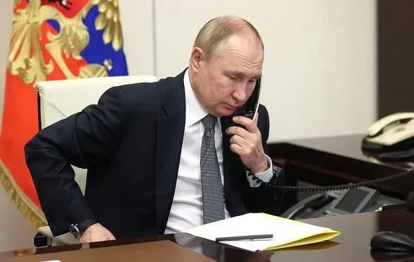 proekt-noyiv-kovcheg-u-razi-porazki-u-viyni-putina-planuyut-evakuyuvati-do-latinskoyi-ameriki-eksspivrobitnik-kremlya