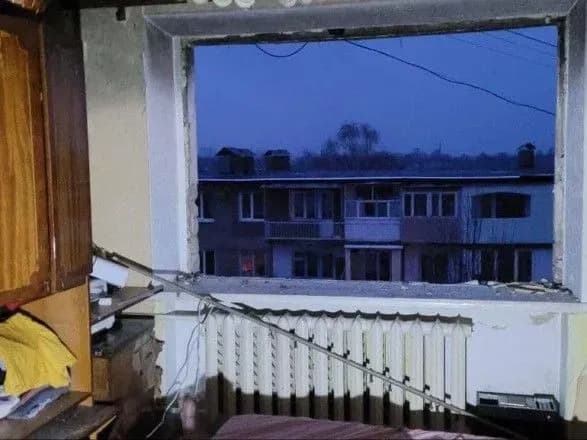 na-volini-u-pyatipoverkhivtsi-vibukhnuli-dva-turistichni-gazovi-baloni-ye-postrazhdali