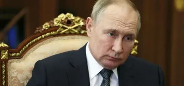 putin-i-si-provedut-konsultatsiyi-do-kintsya-roku-zmi