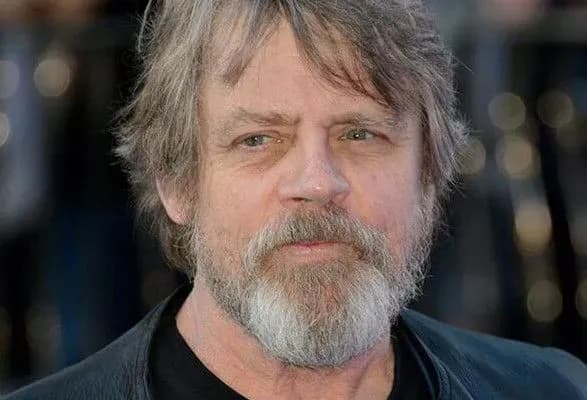 aktor-mark-gemill-rozpochav-zbir-na-10-potuzhnikh-droniv-rozvidnikiv-dlya-zsu