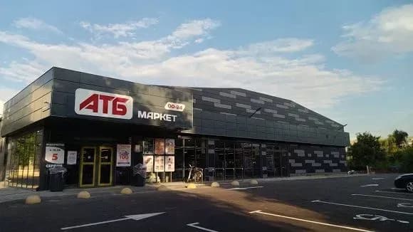 kolesa-peremogi-atb-znov-dopomagaye-zsu-avtotransportom