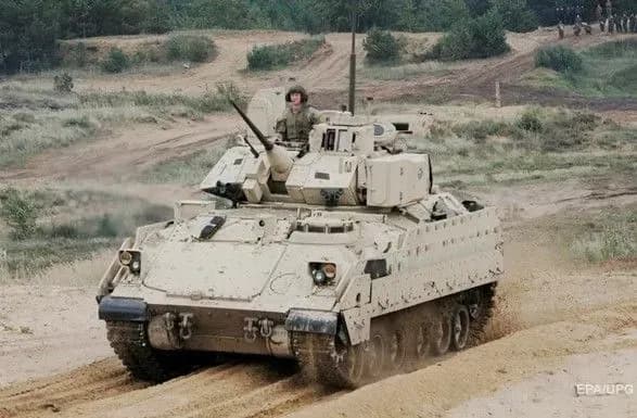 polscha-pidpisala-ugodu-pro-zakupivlyu-116-amerikanskikh-tankiv-m1a1-abrams