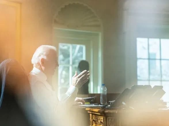 v-osobistomu-ofisi-baydena-znayshli-sekretni-dokumenti