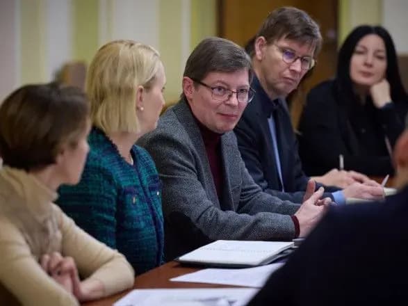 posli-g7-peredali-ofisu-prezidenta-rekomendatsiyi-schodo-sudovoyi-reformi-v-ukrayini