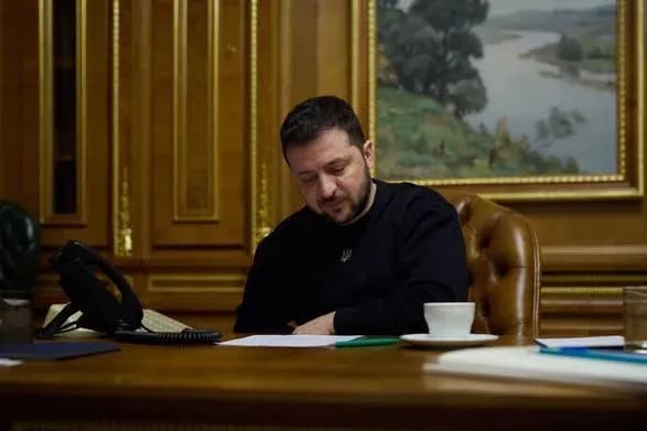 zelenskiy-zidzvonivsya-z-premyerom-lyuksemburgu-ta-prezidentom-keniyi