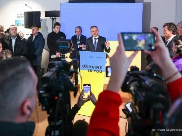 treba-zrobiti-vse-schob-rosiyani-buli-vitisneni-z-ukrayini-duda-vidvidav-ukrayinskiy-dim-u-davosi