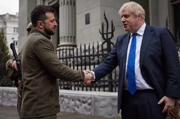 britanskiy-vnesok-u-nash-zakhist-nadzvichayno-vagomiy-zelenskiy
