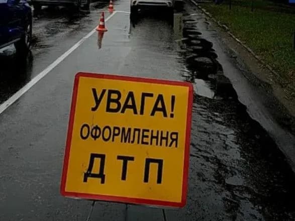 dtp-z-avtobusom-na-poltavschini-pomer-odin-z-travmovanikh-pasazhiriv