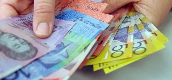 avstraliya-pribere-zobrazhennya-britanskogo-monarkha-z-banknot