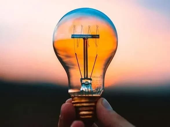 zavtra-diyatimut-stabilizatsiyni-vidklyuchennya-elektroenergiyi-dtek-povidomiv-v-yakikh-oblastyakh