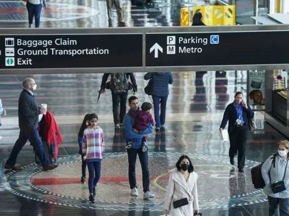 palata-predstavnikiv-ssha-progolosuvala-za-skasovuvannya-vimogi-vaktsinatsiyi-vid-covid-dlya-inozemnikh-aviapasazhiriv