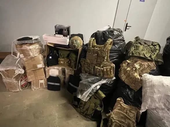 v-ukrayini-zbiralisya-prodati-gumanitarku-na-2-mln-grn-vsyu-amunitsiyu-ta-medikamenti-peredali-zsu-ta-natsgvardiyi