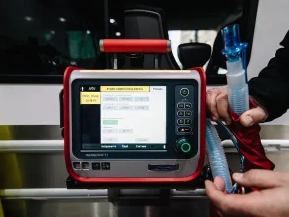 mkhp-gromadi-profinansuvav-pridbannya-suchasnogo-aparatu-shvl-dlya-reanimobilya-viyskovogo-shpitalyu