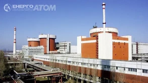 dvi-rosiyski-raketi-proletili-nad-pivdennoukrayinskoyu-aes-energoatom