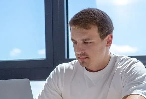 volodimir-nosov-kriptovalyuta-pid-chas-viyni-nadala-mozhlivosti-na-yaki-ne-zdatni-inshi-finansovi-instrumenti